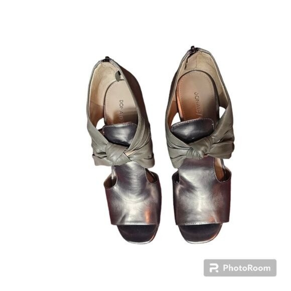 Donald J Pliner Bailey Knot Gunmetal Sandals Sz 9M Block Heel 4.5" Metallic - Picture 4 of 9